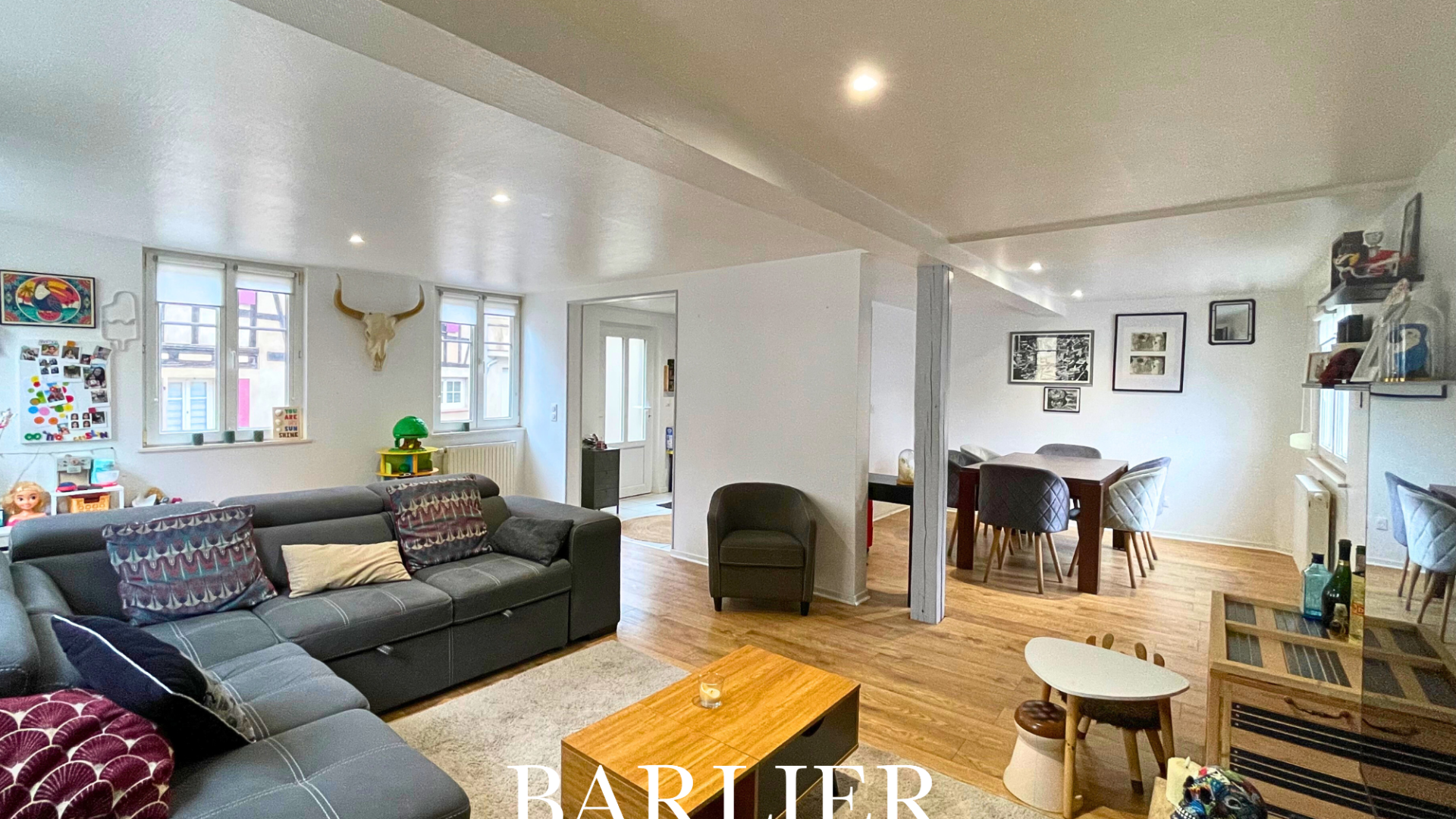 Rare T4 en duplex, comme une maison - 135 m2 - Terrasse - Garage - Cave.